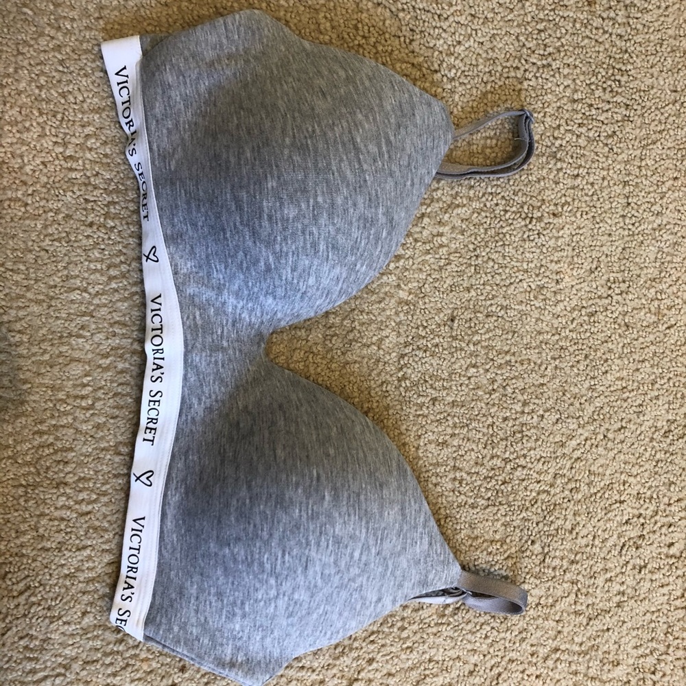 Victoria’s Secret lightly limes bra